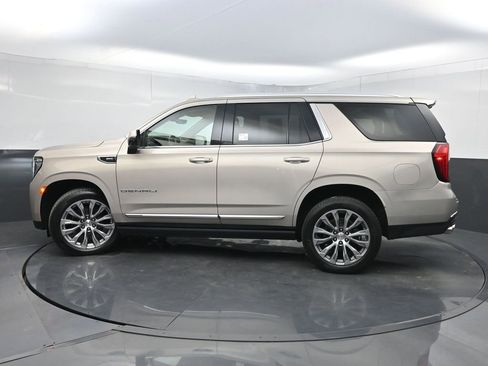 Used 2021 GMC Yukon Denali w/ Denali Premium Package RWD image 44