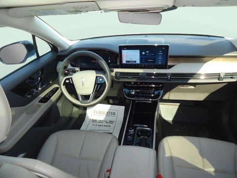 Used 2024 Lincoln Corsair Reserve w/ Equipment Group 201A AWD/4WD image 10