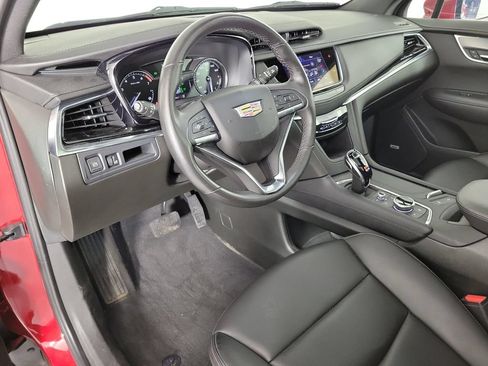 Certified 2024 Cadillac XT6 Luxury AWD/4WD image 19