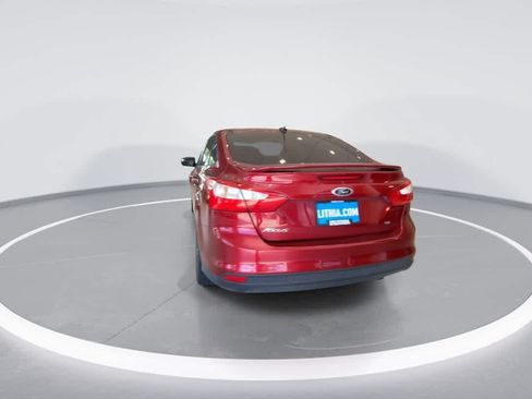 Used 2014 Ford Focus SE w/ SE Sport Package FWD image 7