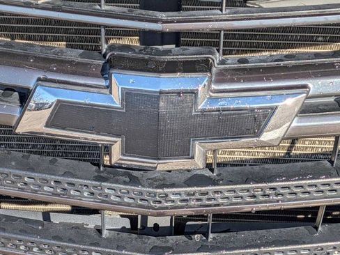 Used 2020 Chevrolet Traverse RS w/ LPO, Floor Liner Package image 11