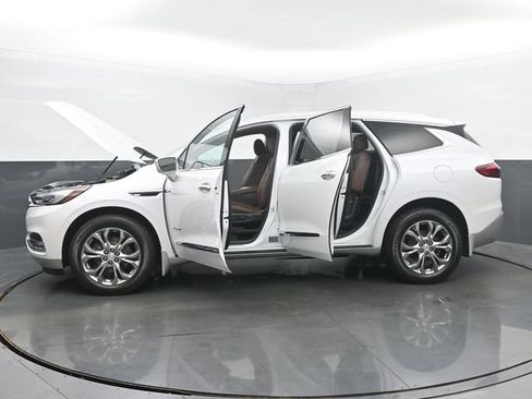 Used 2019 Buick Enclave Avenir w/ Avenir Technology Package AWD/4WD image 55