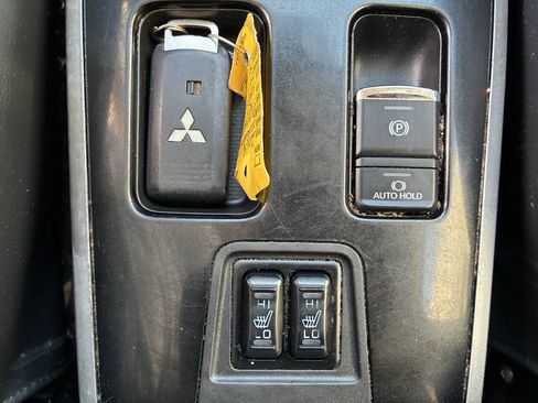 Used 2019 Mitsubishi Outlander SEL FWD image 14
