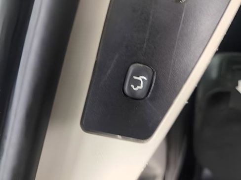 Used 2012 Chrysler Town & Country Touring w/ Entertainment Group #1 image 23