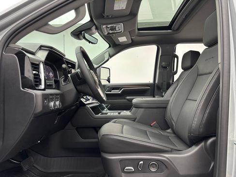 New 2026 GMC Sierra 3500 Denali w/ Denali Reserve Package AWD/4WD image 21
