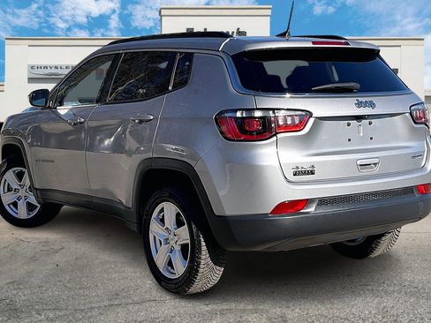 Certified 2022 Jeep Compass Latitude w/ Sun and Sound Group image 12