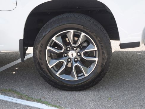 Used 2022 Chevrolet Silverado 1500 LT image 5