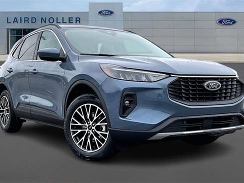 New 2026 Ford Escape Base image 2