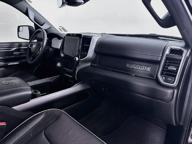 Used 2023 RAM 1500 Laramie AWD/4WD image 33