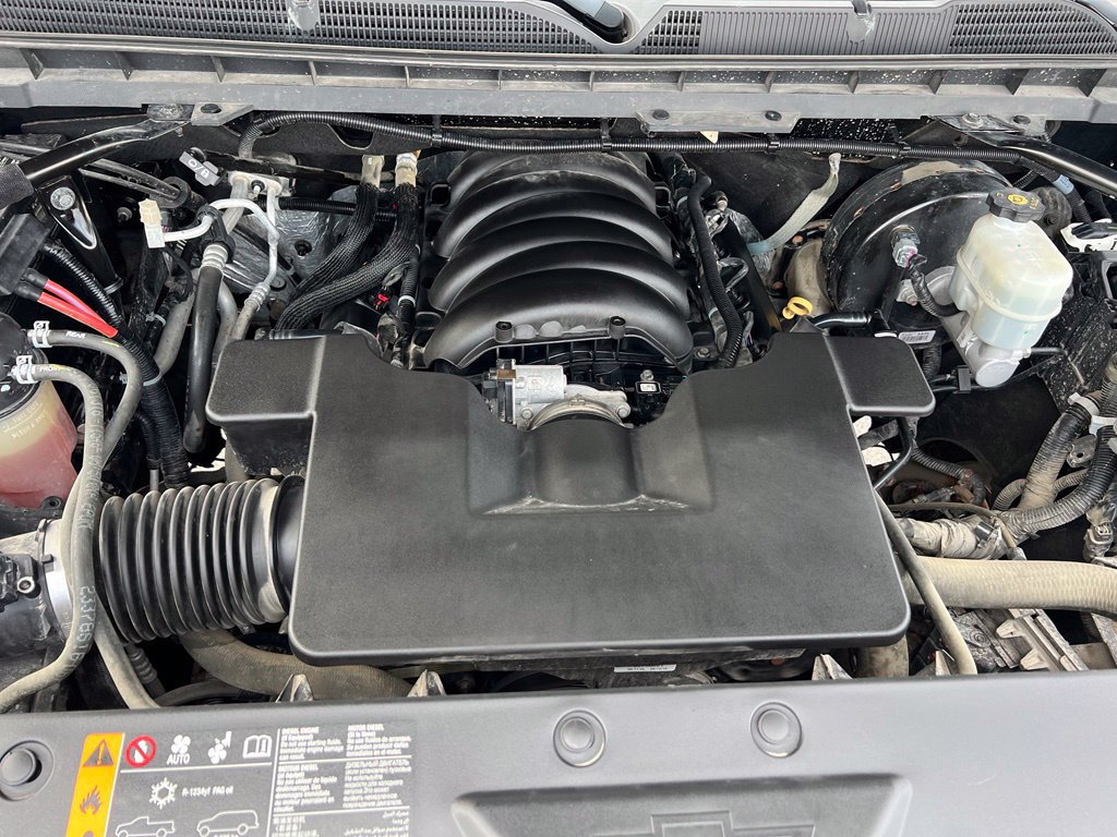 Used 2018 Chevrolet Silverado 1500 LT AWD/4WD image 40