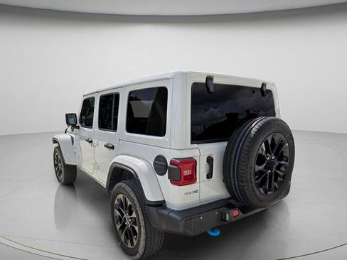 Used 2024 Jeep Wrangler Unlimited Sahara AWD/4WD image 7