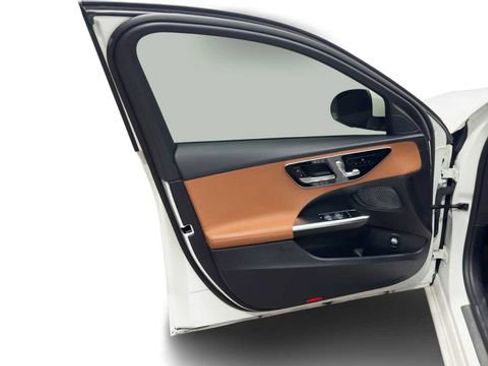 Used 2023 Mercedes-Benz C 300 C 300 image 10