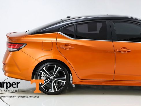 Used 2021 Nissan Sentra SR w/ SR Premium Package image 11