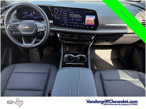 Used 2024 Chevrolet Traverse LT w/ LPO, Floor Liner Package FWD image 10