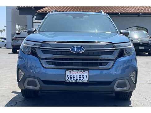 Used 2025 Subaru Forester Limited image 9