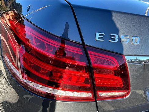 Used 2014 Mercedes-Benz E 350 Sedan image 28
