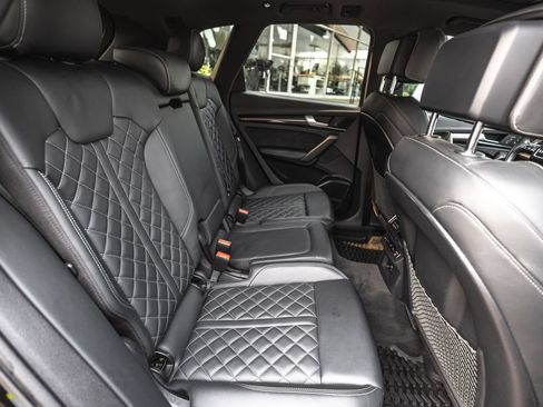 Used 2018 Audi SQ5 Premium Plus w/ S Sport Package AWD/4WD image 29