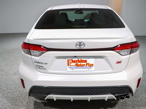 Used 2020 Toyota Corolla SE FWD image 8