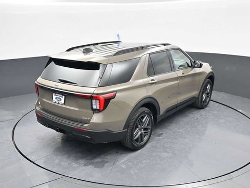 New 2026 Ford Explorer ST-Line w/ ST-Line Street Pack image 57
