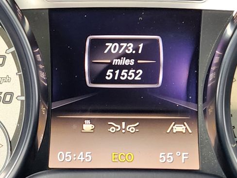 Used 2013 Mercedes-Benz SL 550 image 9