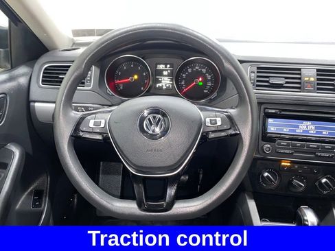 Used 2015 Volkswagen Jetta SE image 11