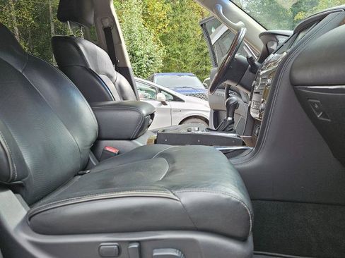 Used 2016 INFINITI QX80 Limited w/ All Season Package image 37