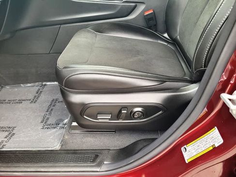 New 2026 Jeep Grand Cherokee Altitude image 14