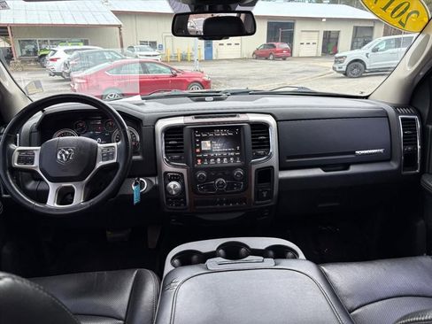 Used 2017 RAM 1500 Laramie image 6