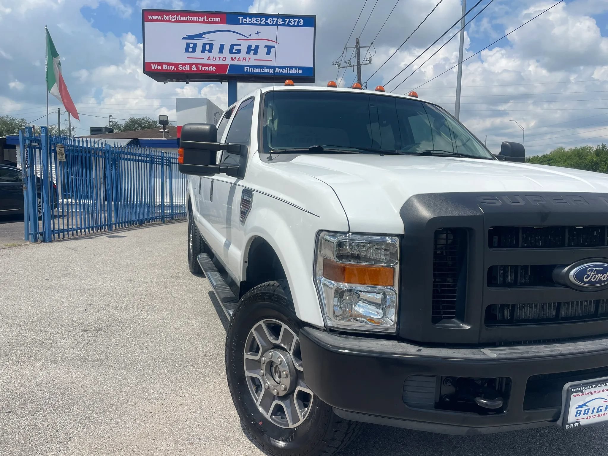 Used 2008 Ford F250 Lariat AWD/4WD image 3