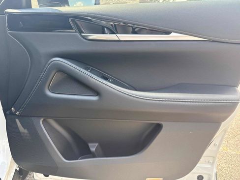 Used 2025 INFINITI QX60 Pure FWD image 25