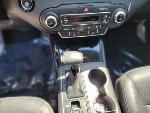 Used 2019 Kia Sorento EX w/ EX Premium Package FWD image 21