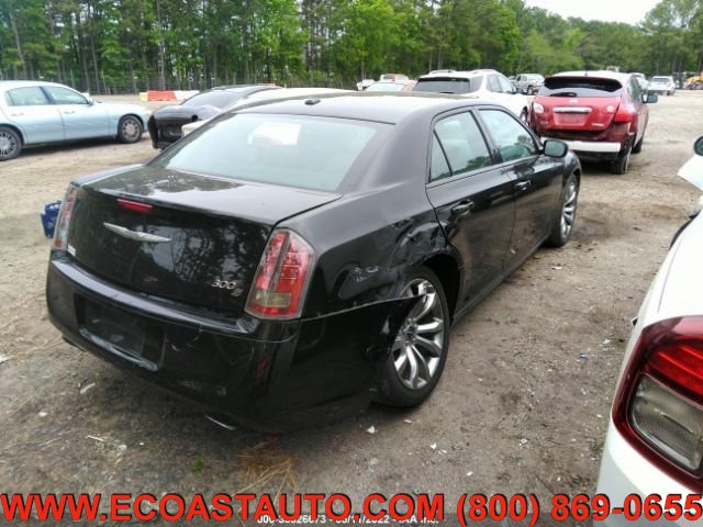 Used 2014 Chrysler 300 S RWD image 2