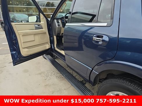 Used 2017 Ford Expedition Limited w/ Equipment Group 301A image 10