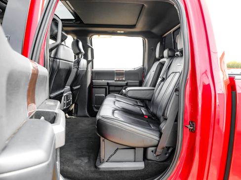 Used 2017 Ford F250 Platinum w/ Platinum Ultimate Package image 34