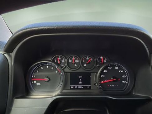 Used 2021 Chevrolet Silverado 2500 Custom w/ Custom Value Package image 14