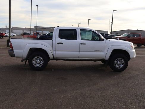 Used 2014 Toyota Tacoma PreRunner image 7