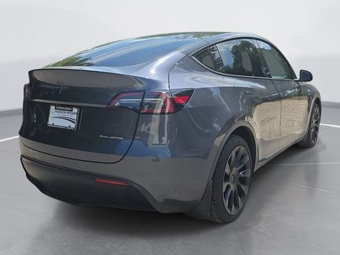 Used 2023 Tesla Model Y Long Range AWD/4WD image 4