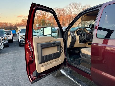 Used 2016 Ford F250 XLT w/ XLT Value Package image 13