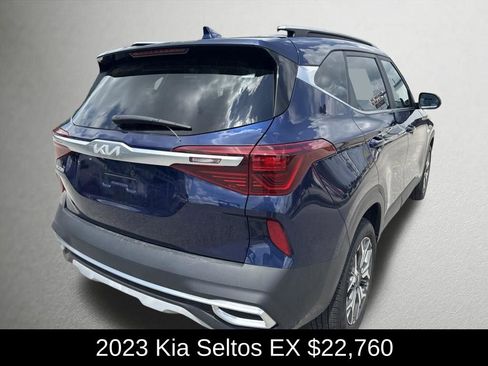 Used 2023 Kia Seltos EX AWD/4WD image 3
