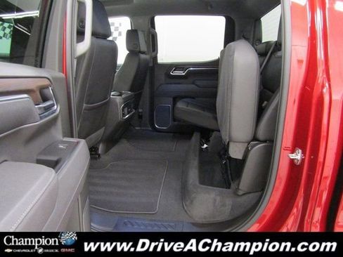 Certified 2025 GMC Sierra 1500 SLT w/ SLT Premium Package image 22