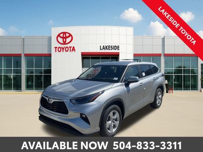 New 2025 Toyota Highlander LE