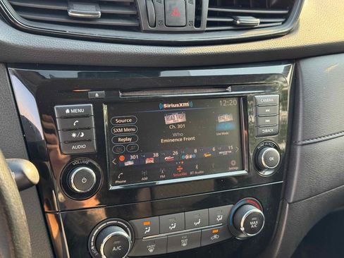 Used 2020 Nissan Rogue S w/ Special Edition Package image 15