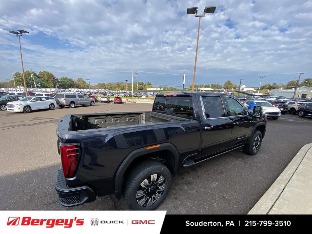 New 2026 GMC Sierra 3500 Denali w/ Denali Reserve Package AWD/4WD image 22