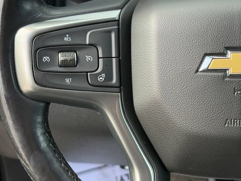 Used 2022 Chevrolet Silverado 1500 LT AWD/4WD image 11