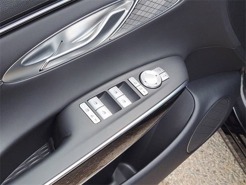 Used 2025 Genesis GV70 2.5T image 21