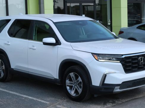Used 2024 Honda Pilot EX-L image 5