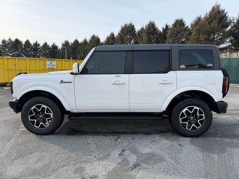 Used 2023 Ford Bronco Outer Banks image 2