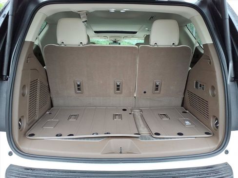 Used 2022 GMC Yukon Denali AWD/4WD image 12