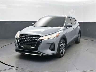 Used 2023 Nissan Kicks SV