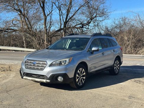 Used 2015 Subaru Outback 3.6R Limited image 7